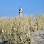Ferienwohnung Achtern Diek, Inklusive Stellplatz Und Strandkorb Von Mai Bis September