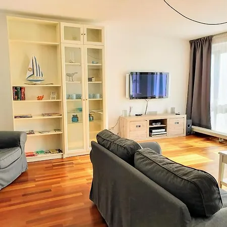 Achtern Diek, Inklusive Stellplatz Und Strandkorb Von Mai Bis September Apartment Rostock