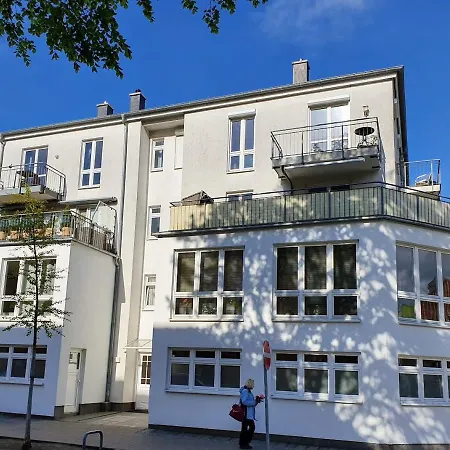Apartment Achtern Diek, Inklusive Stellplatz Und Strandkorb Von Mai Bis September
